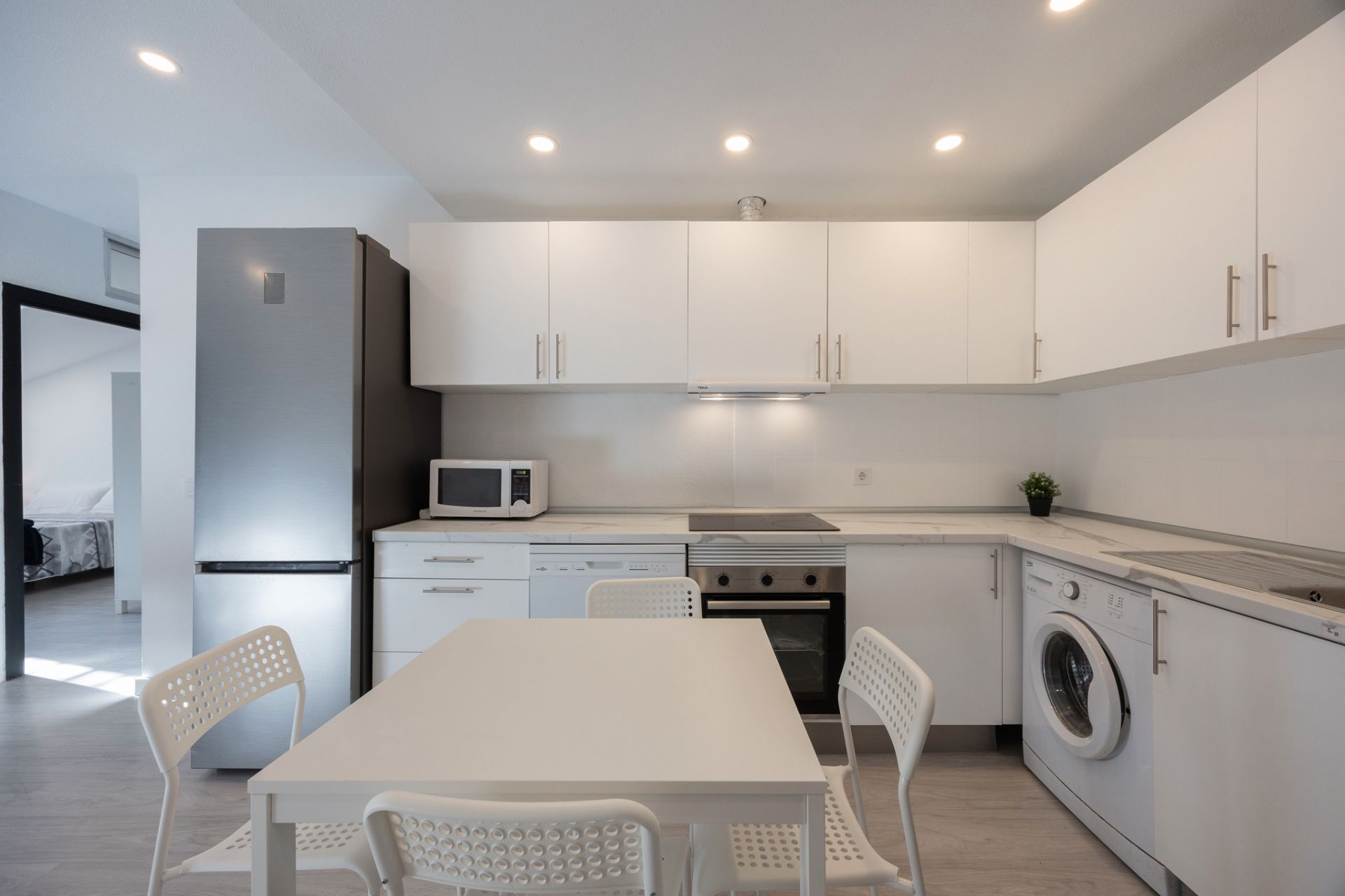Kitchen of Flat to rent in  Madrid Capital  with Air Conditioner, Heating and Furnished