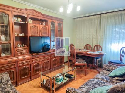 Sala d'estar de Pis en venda en Burgos Capital