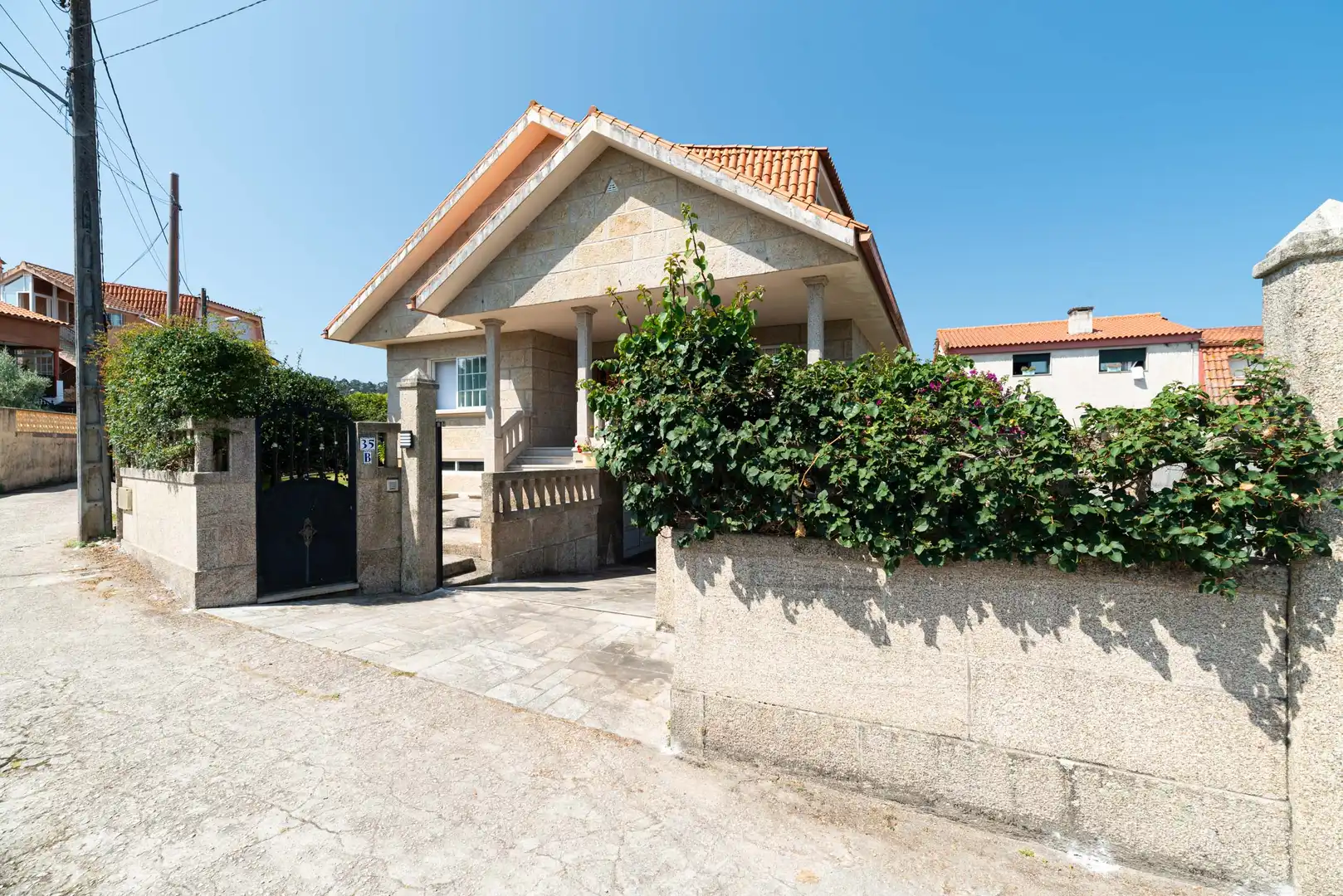 Exterior view of Houses for sale in Vigo   with Heating, Private garden and Terrace