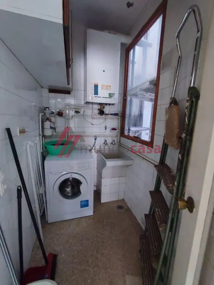 Cocina de Piso de alquiler en Ferrol con Calefacción, Parquet y Terraza