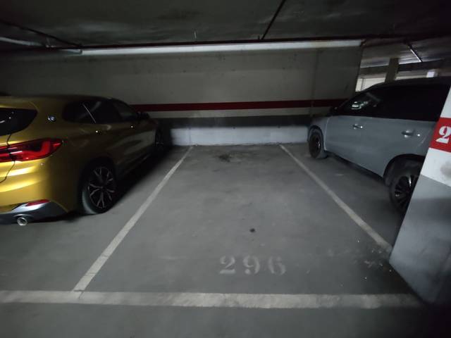 Garaje en Venta en Avenida Médico Ricardo Ferre en Paus - Poligono San Blas