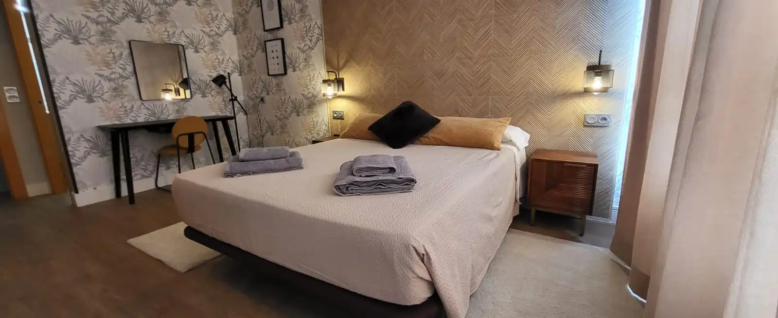 Bedroom of Flat for rent in Torremolinos  with Air Conditioner, Heating and Parquet flooring