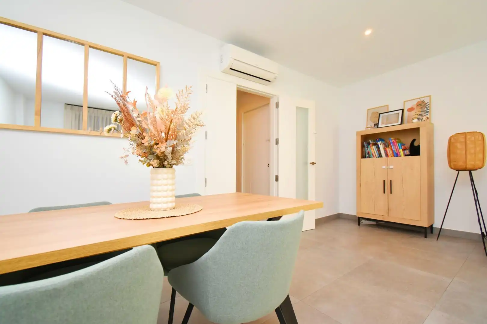 Comedor de Casa o chalet en venta en Almería con Aire acondicionado, Terraza y Trastero