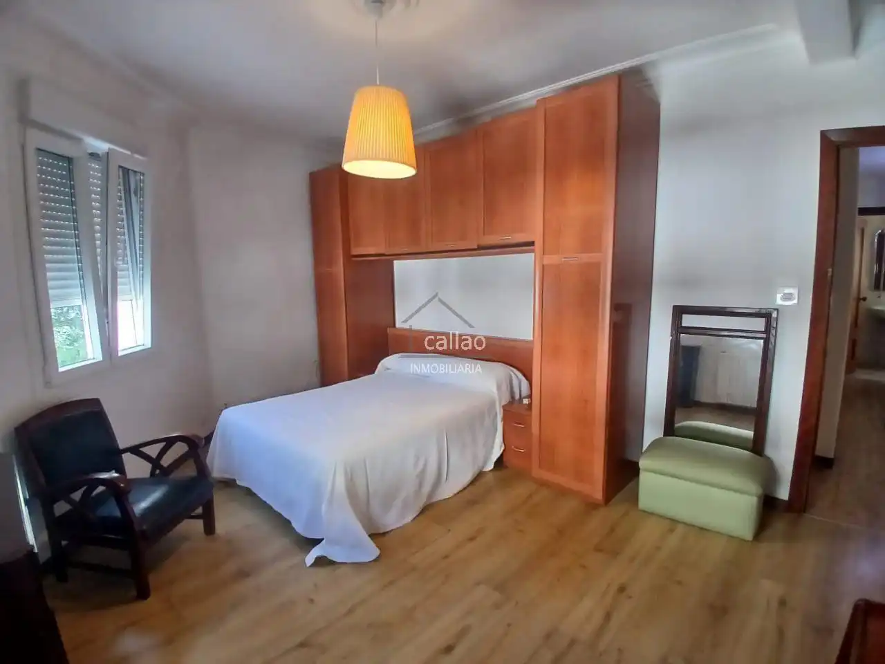Habitación de Piso de alquiler en Ferrol con Calefacción y Amueblado