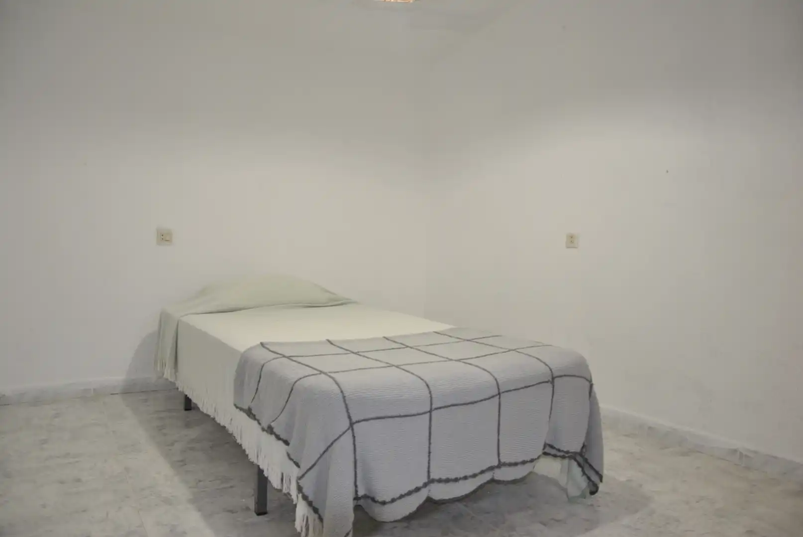 Schlafzimmer von Einfamilien-Reihenhaus zum Verkauf in Cabrero mit Möbliert und Balkon
