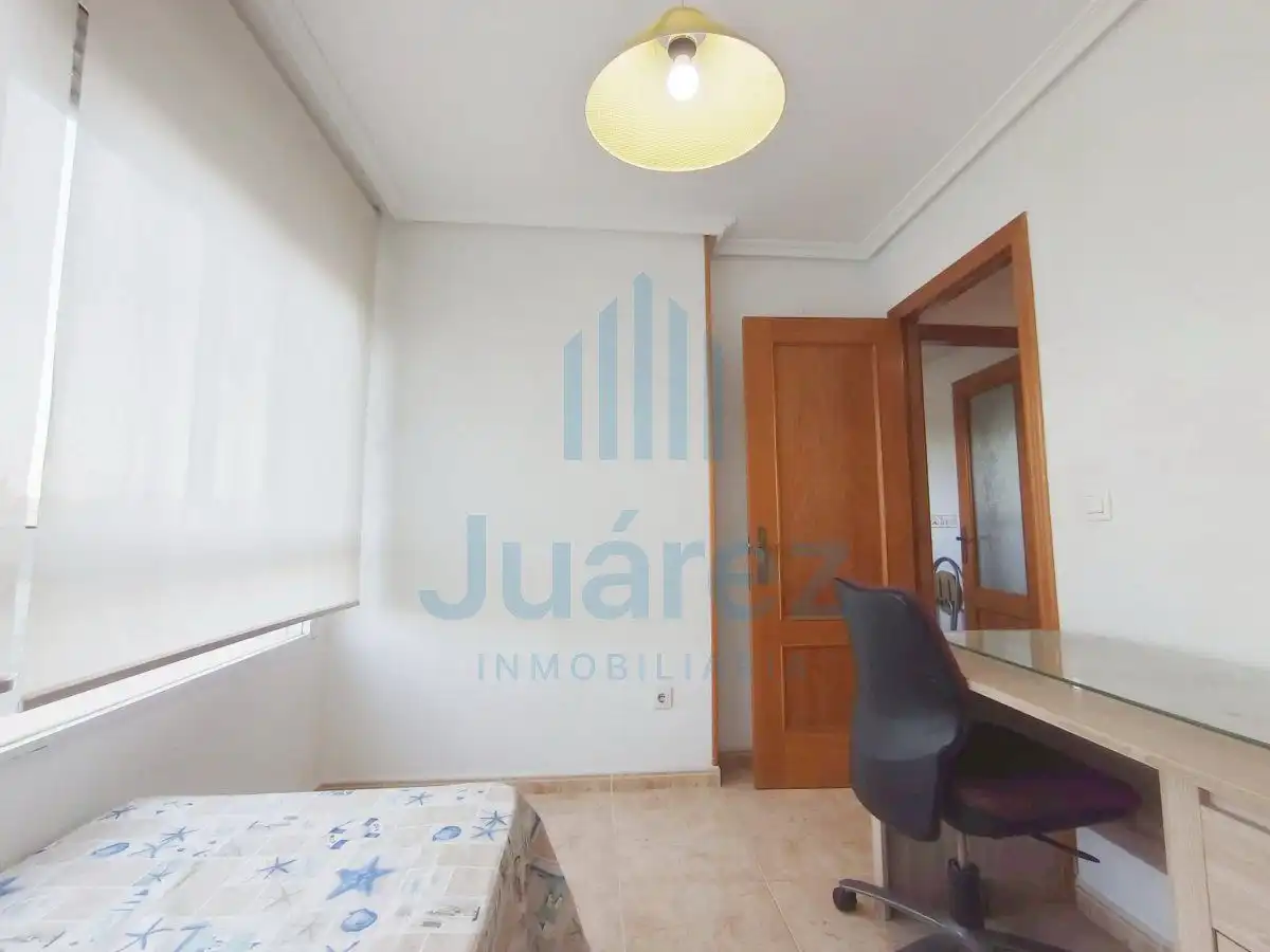 Habitación de Piso en venta en Alicante / Alacant con Aire acondicionado, Calefacción y Terraza
