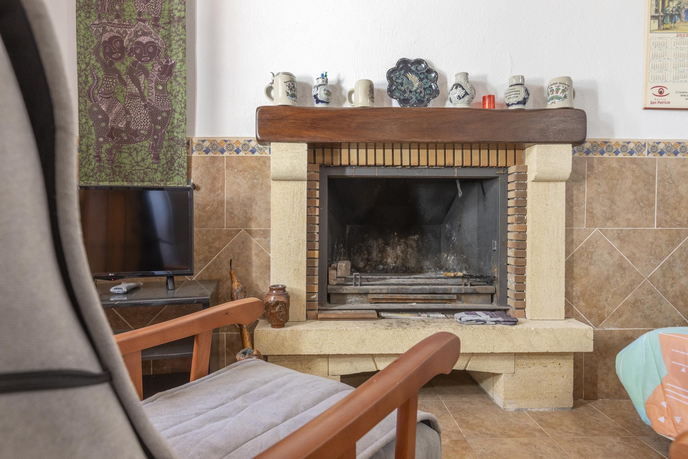 Sala d'estar de Finca rústica en venda en Albuñol amb Calefacció i Jardí privat