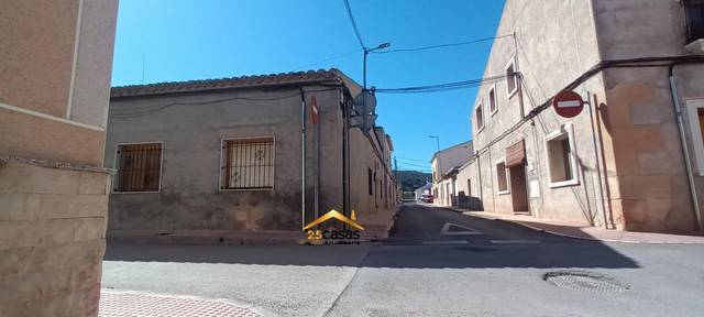 Casa-chalet en Venta en Calle MAGALLANES en El Pinós / Pinoso