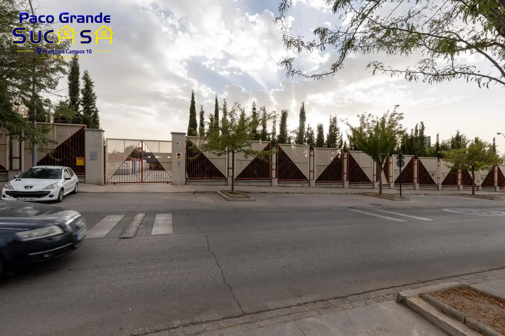 Exterior view of Flat for sale in Granada  with Heating, Terrace and Furnished