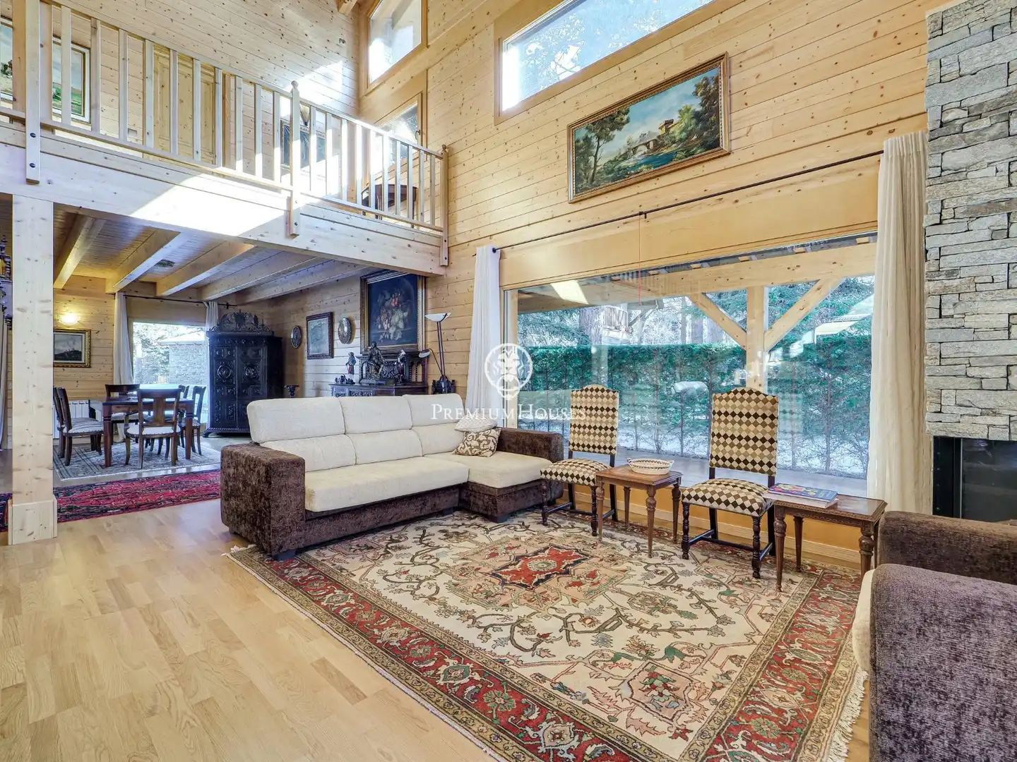 Sala d'estar de Casa o xalet en venda en Alp amb Calefacció, Jardí privat i Parquet