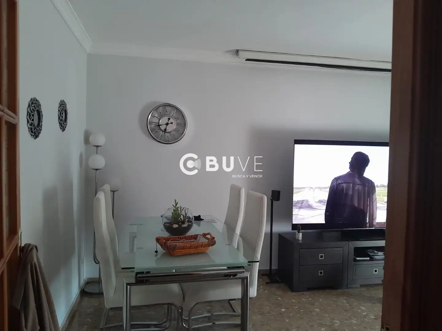 Sala d'estar de Dúplex en venda en Marbella amb Aire condicionat i Terrassa