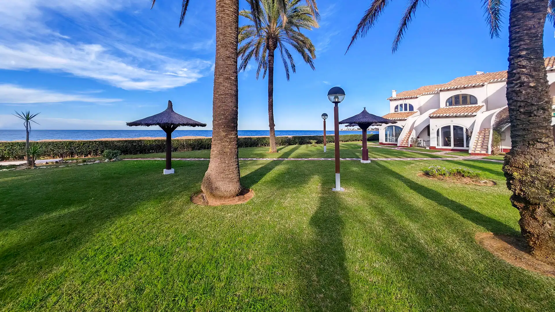 Jardín de Casa adosada en venta en Dénia con Aire acondicionado, Terraza y Trastero