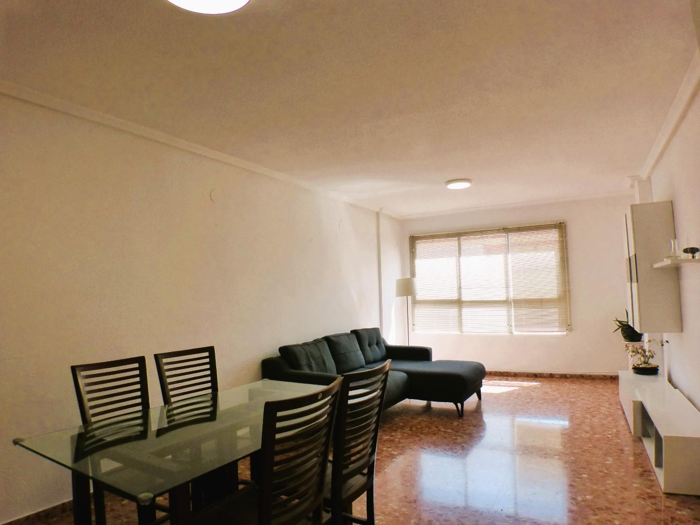 Sala d'estar de Apartament en venda en Alicante / Alacant