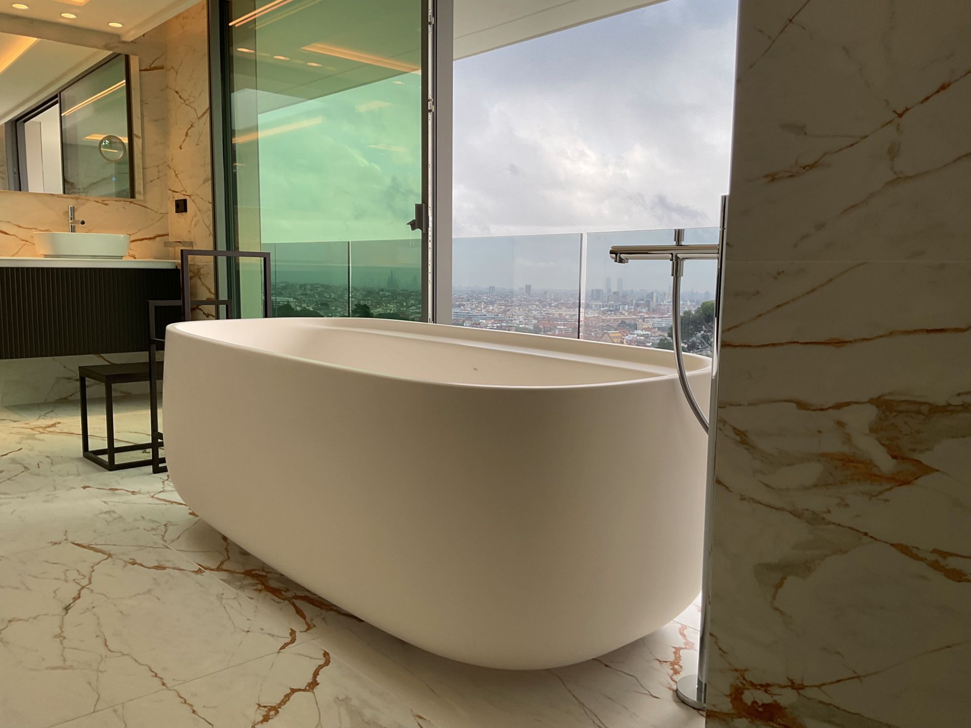 Bathroom of House or chalet for sale in  Barcelona Capital  with Air Conditioner, Heating and Private garden