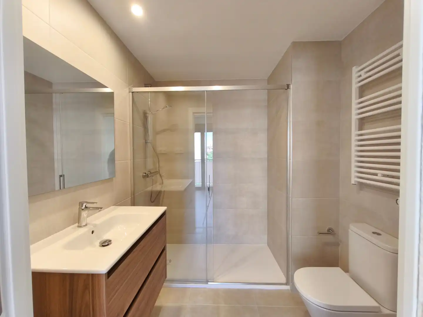 Piso de obra nueva con ascensor en venta en Carrer de Maria Rosa Gelabert i Cases 31, imagen 16