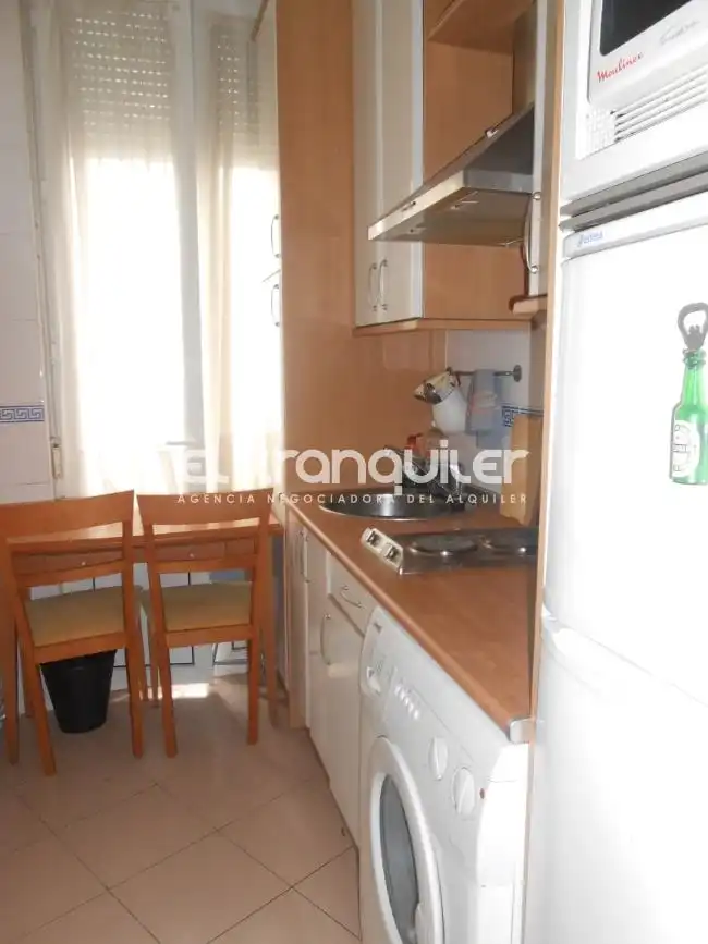 Wohnung zur Miete in Calle Atocha, Cortes - Huertas