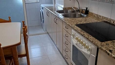 Foto 3 von Wohnung zur Miete in Avenida Rosalía de Castro, O Milladoiro, Ames