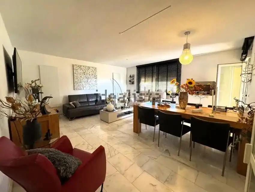 Sala d'estar de Casa o xalet en venda en La Nucia amb Aire condicionat, Calefacció i Jardí privat