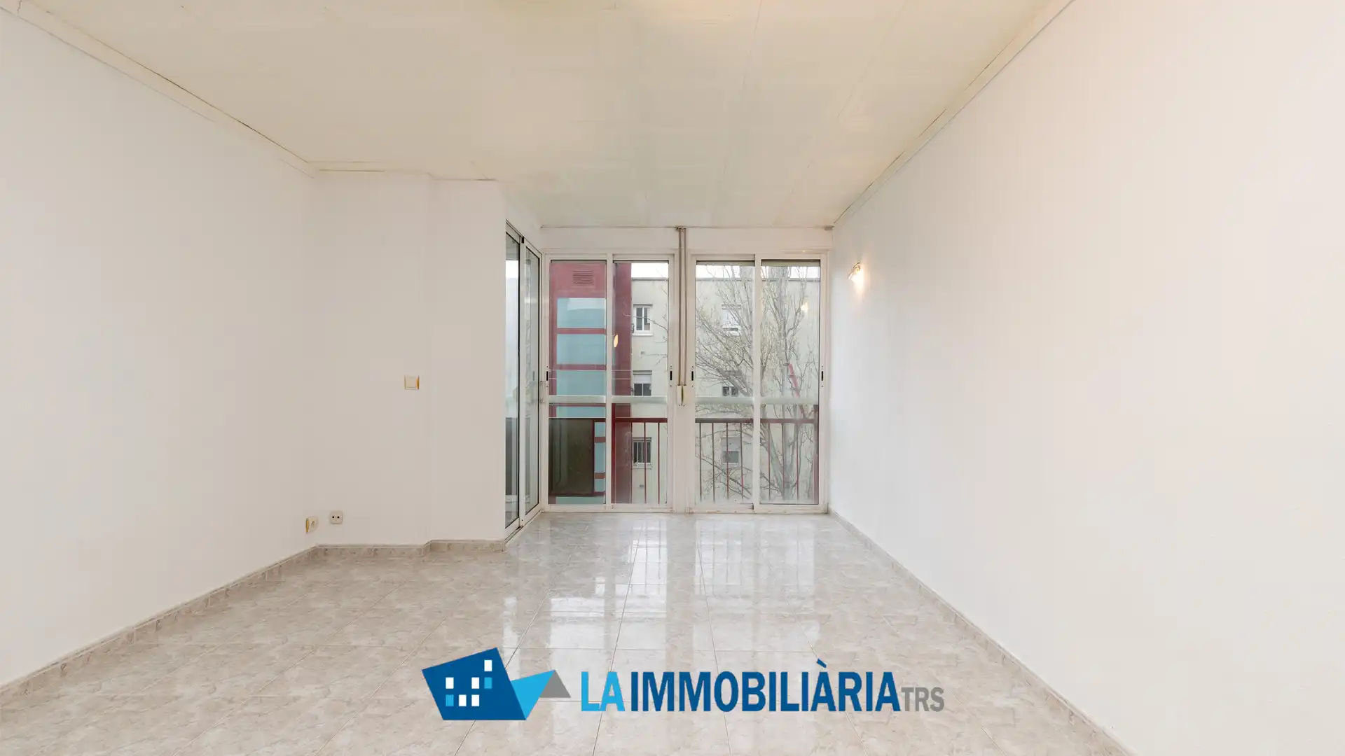 Vista exterior de Pis en venda en Terrassa amb Traster