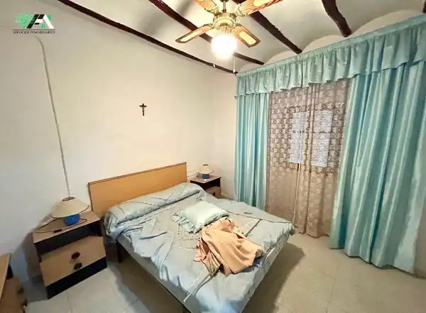 Dormitori de Casa o xalet en venda en Lupión