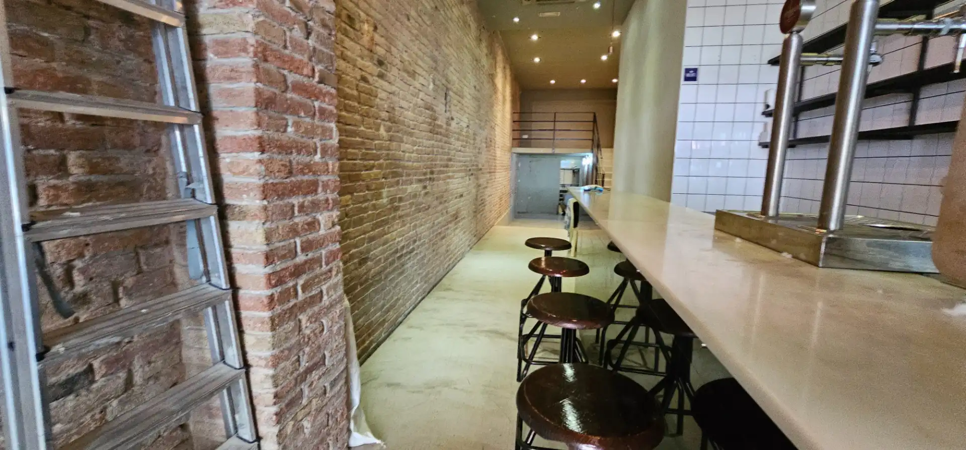 Local en venta en Barcelona con Aire acondicionado, Terraza y Amueblado