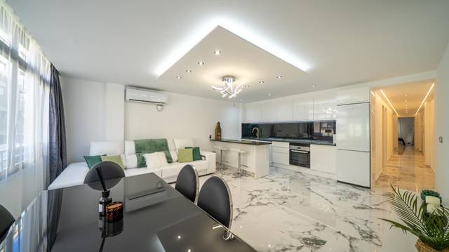 Apartamento en Alquiler en  INGENIERO SANCHIZ PUJALTE, 19 en Campoamor