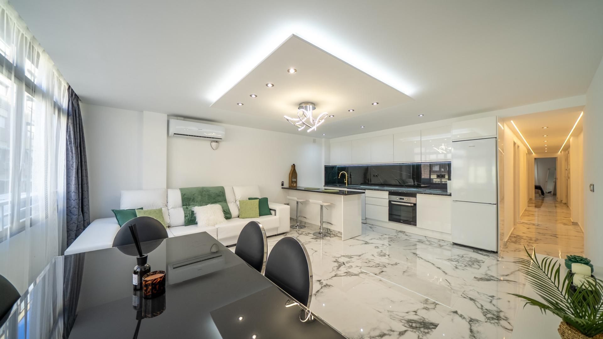 Kitchen of Apartment to rent in Alicante / Alacant  with Air Conditioner, Heating and Terrace