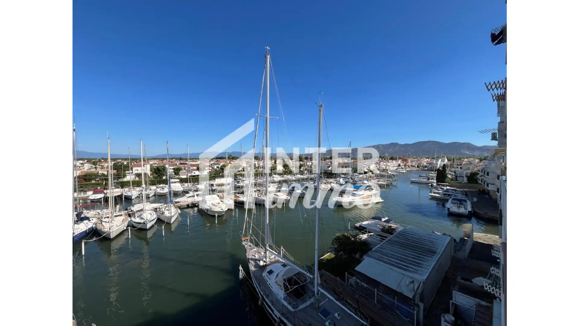 Mini appartamento con ascensore in vendita a Sector port grec 2