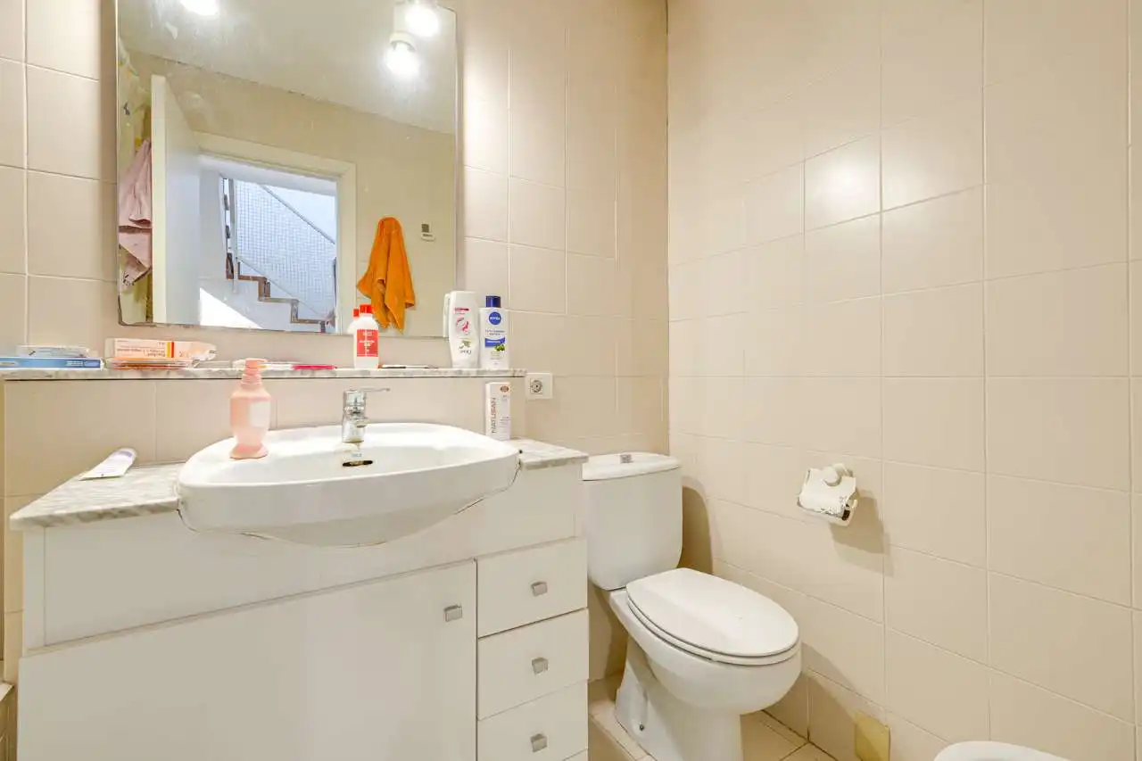 Bathroom of Detached homes for sale in Barcelona  with Air Conditioner, Heating and Terrace