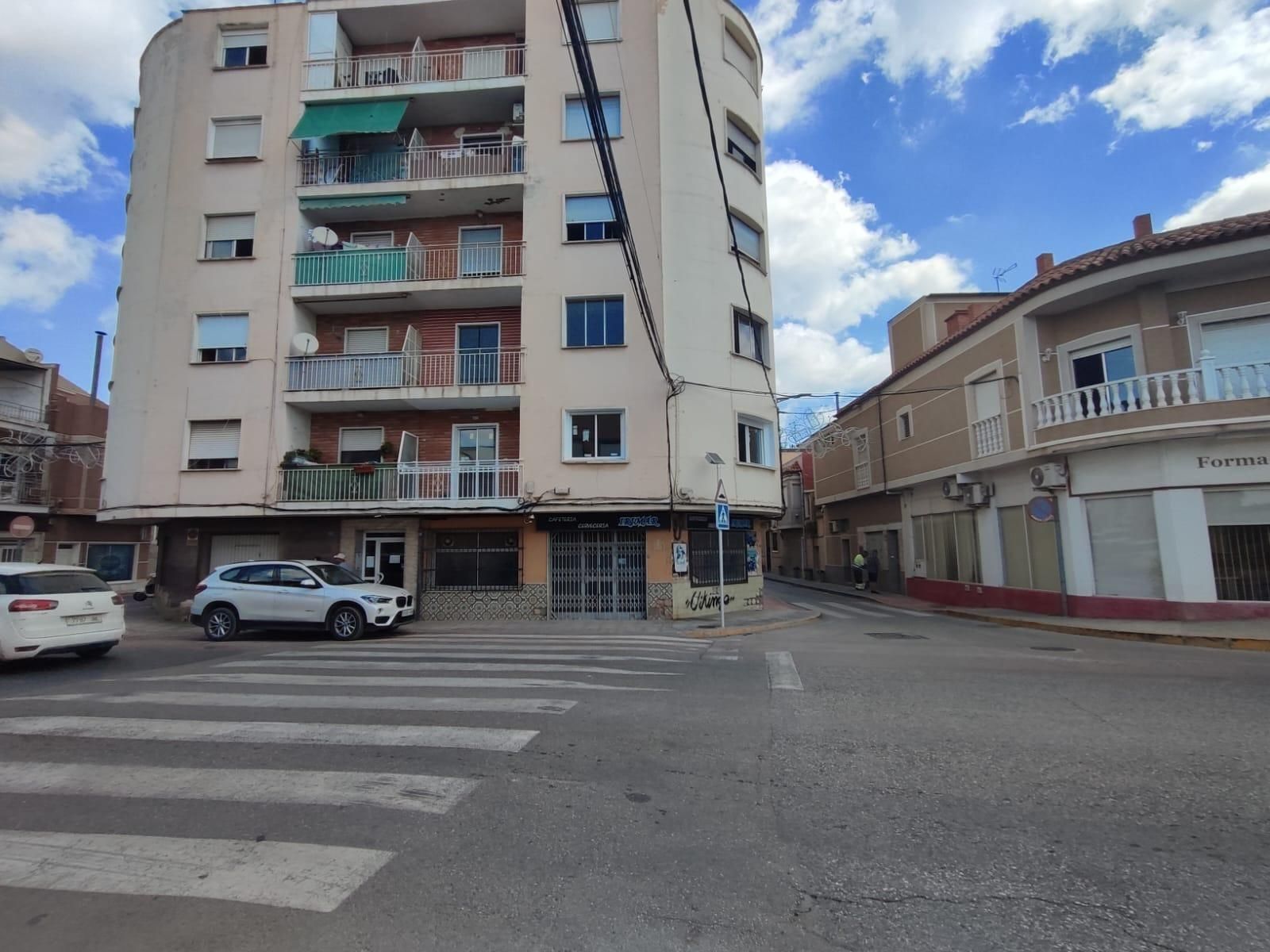 Vista exterior de Apartament en venda en Dolores amb Terrassa i Balcó