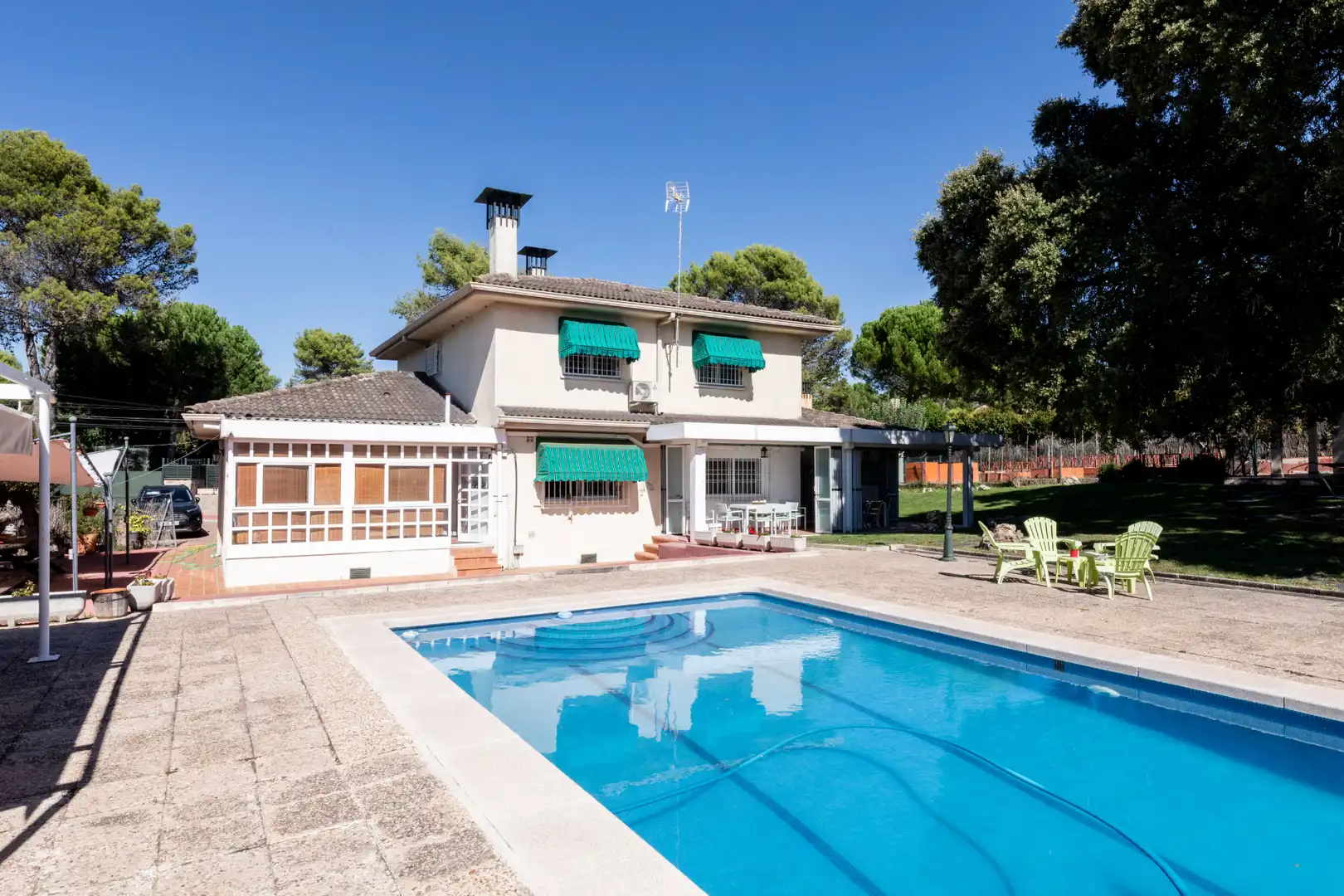 Villa mit Terrasse zum Verkauf in Calle Ebro
