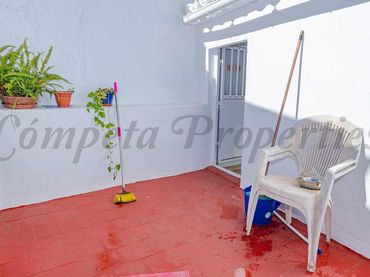 Adosado con balcón en venta en Torrox Pueblo