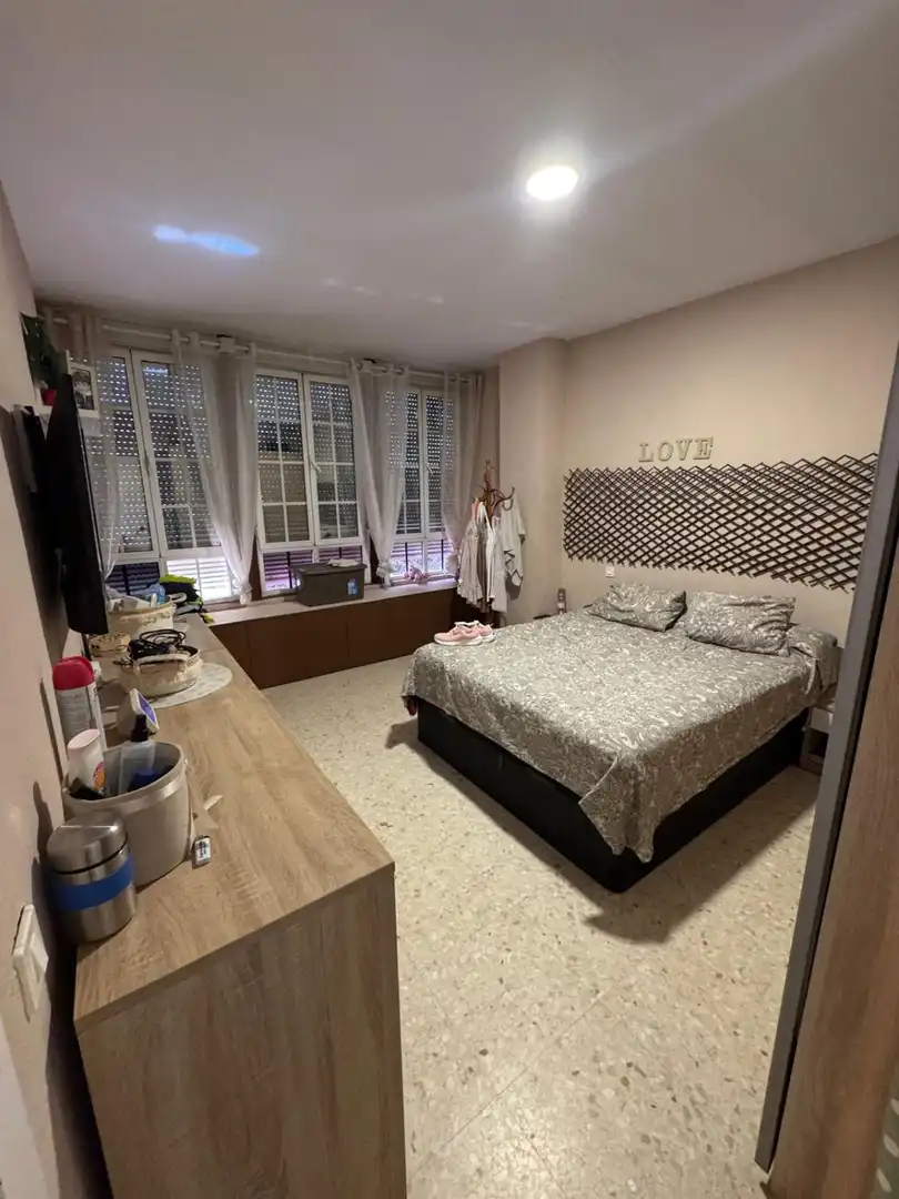 Bedroom of Houses for sale in Sevilla