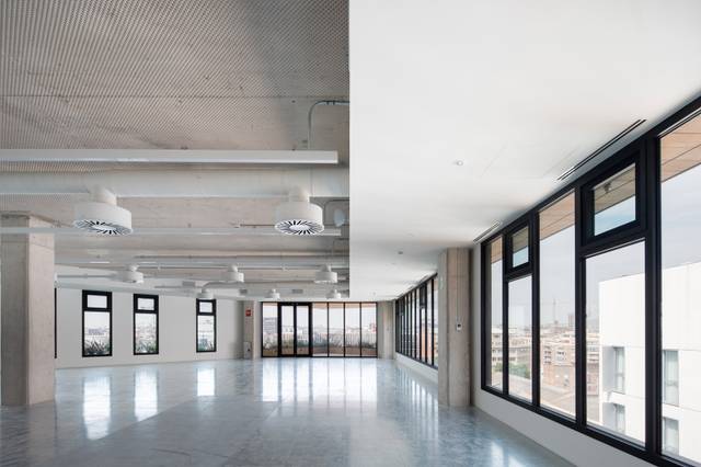 Oficina en Alquiler en Carrer de Tànger en El Parc i la Llacuna del Poblenou