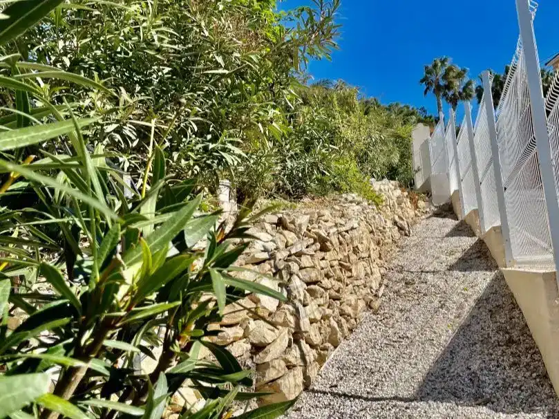 Vista exterior de Pis en venda en El Campello amb Aire condicionat, Jardí privat i Piscina