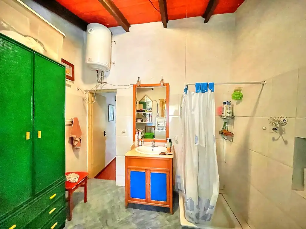 Baño de Finca rústica en venta en Macharaviaya con Jardín privado, Terraza y Amueblado