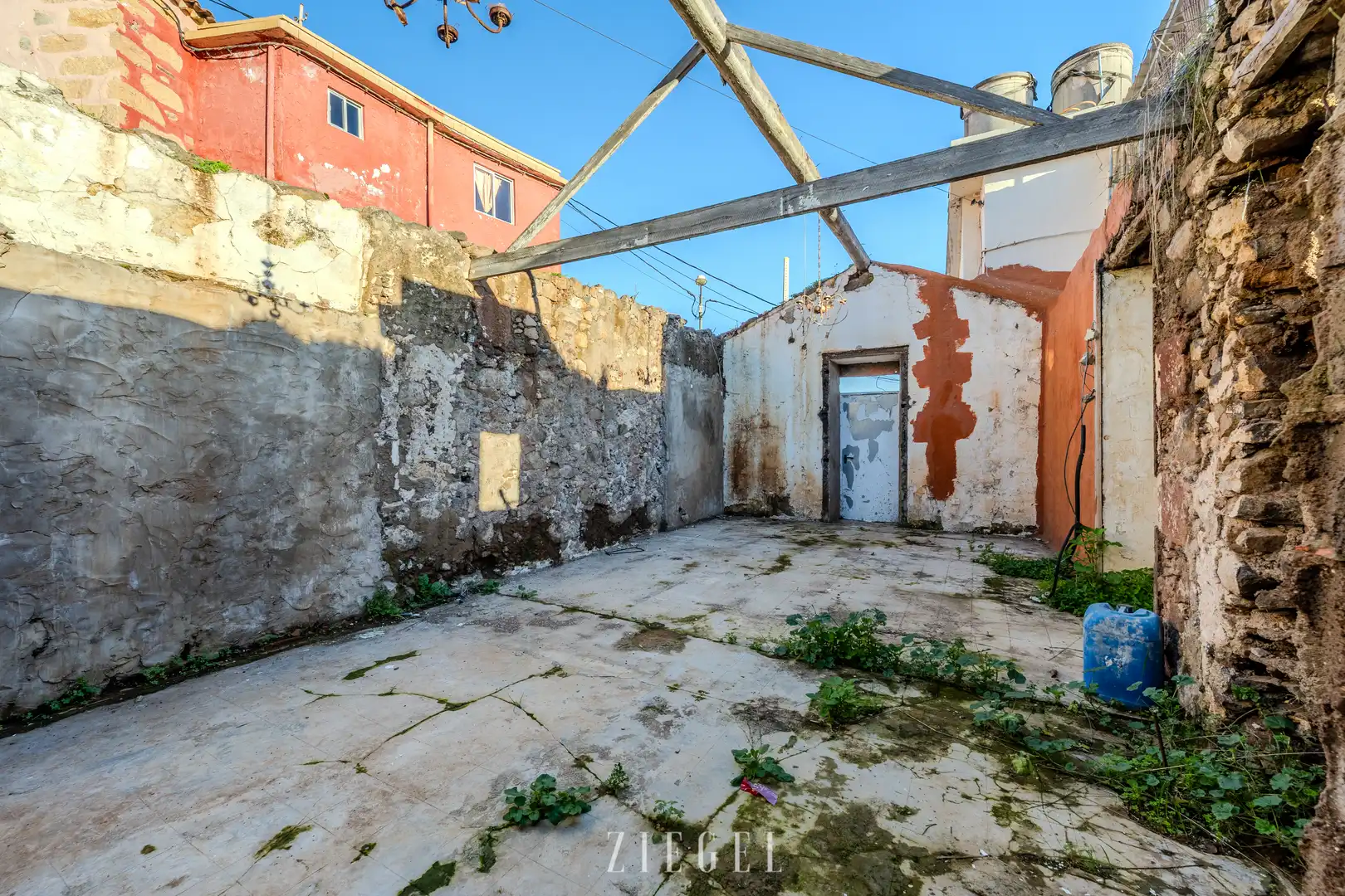 Houses for sale in Lugar el Ouebradero, 6, El Álamo - Arbejales