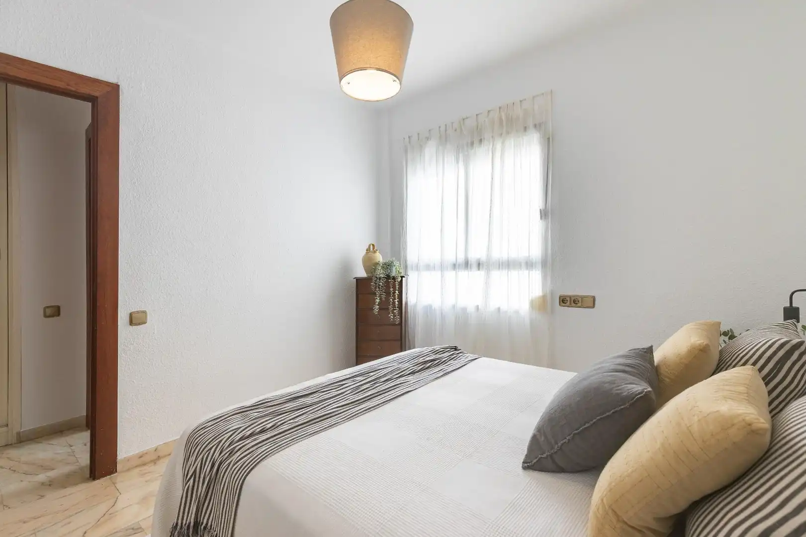 Bedroom of Flat for sale in Valencia  with Air Conditioner