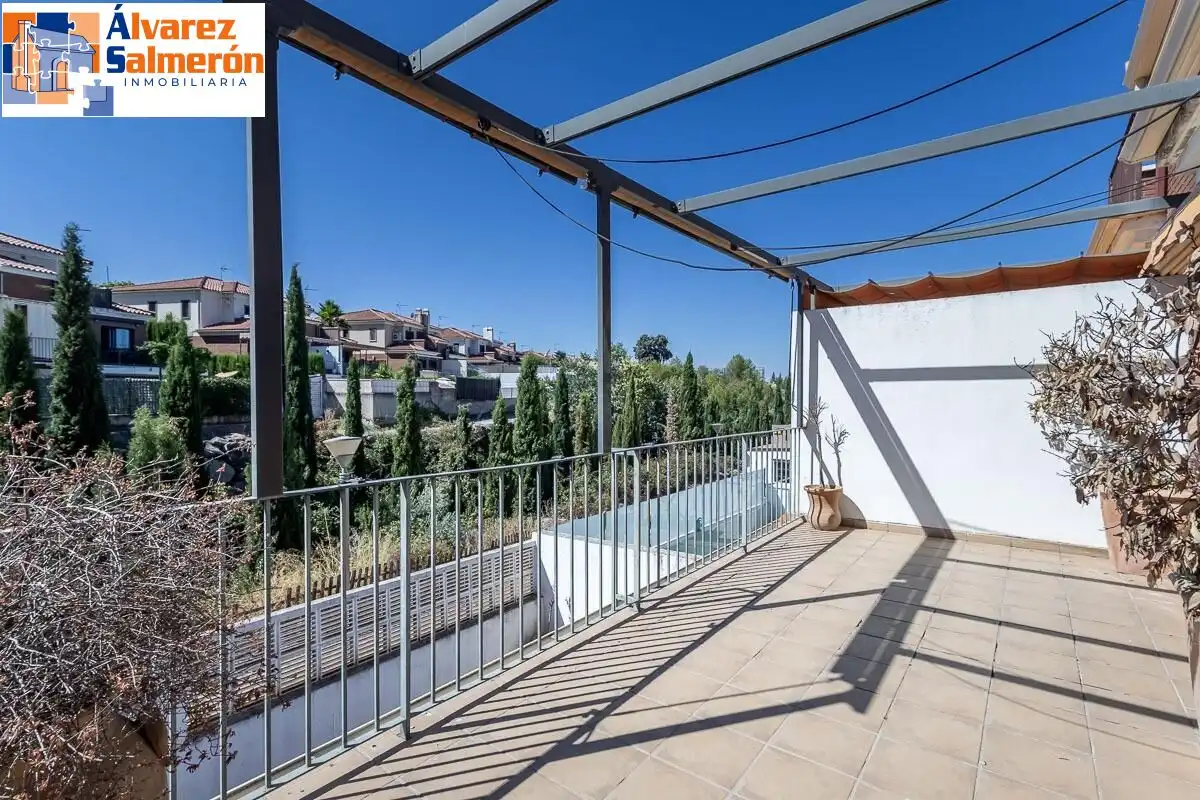 Terraza de Casa o chalet en venta en Albolote con Aire acondicionado, Calefacción y Jardín privado
