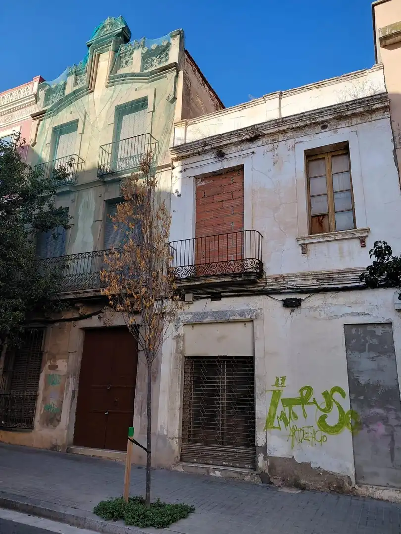 Außenansicht von Gebäude zum Verkauf in Mataró