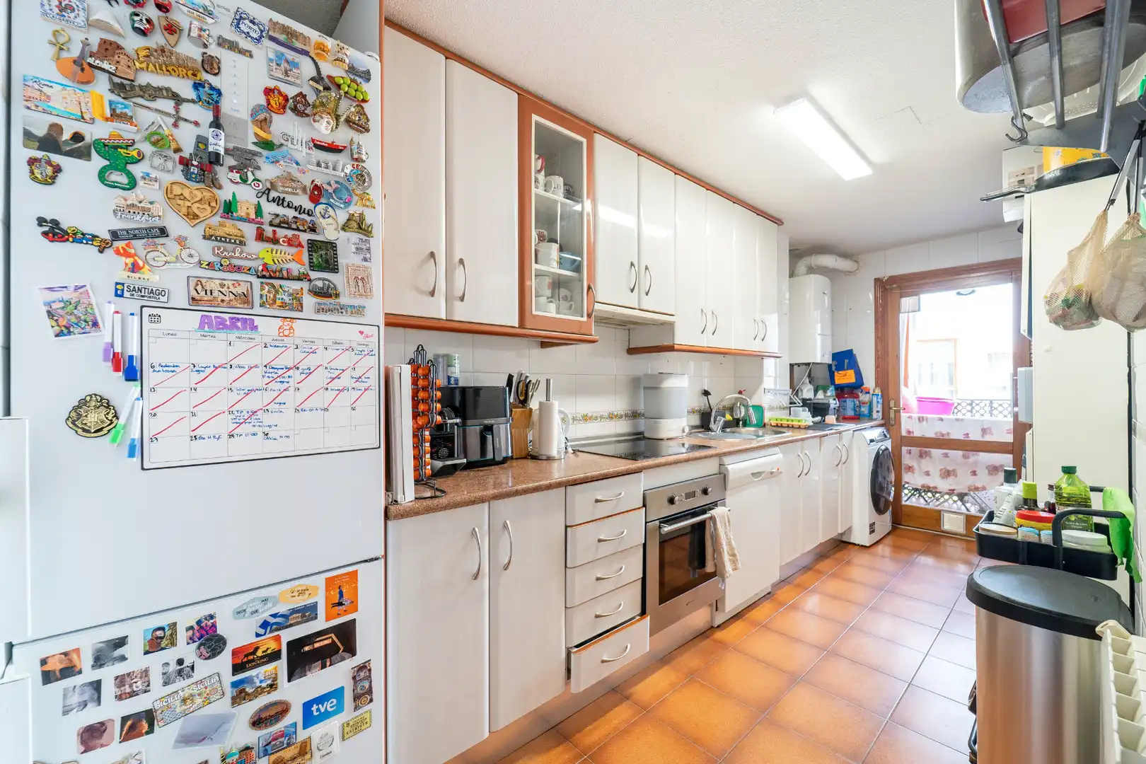 Kitchen of Flat for sale in Sevilla la Nueva  with Heating, Private garden and Terrace