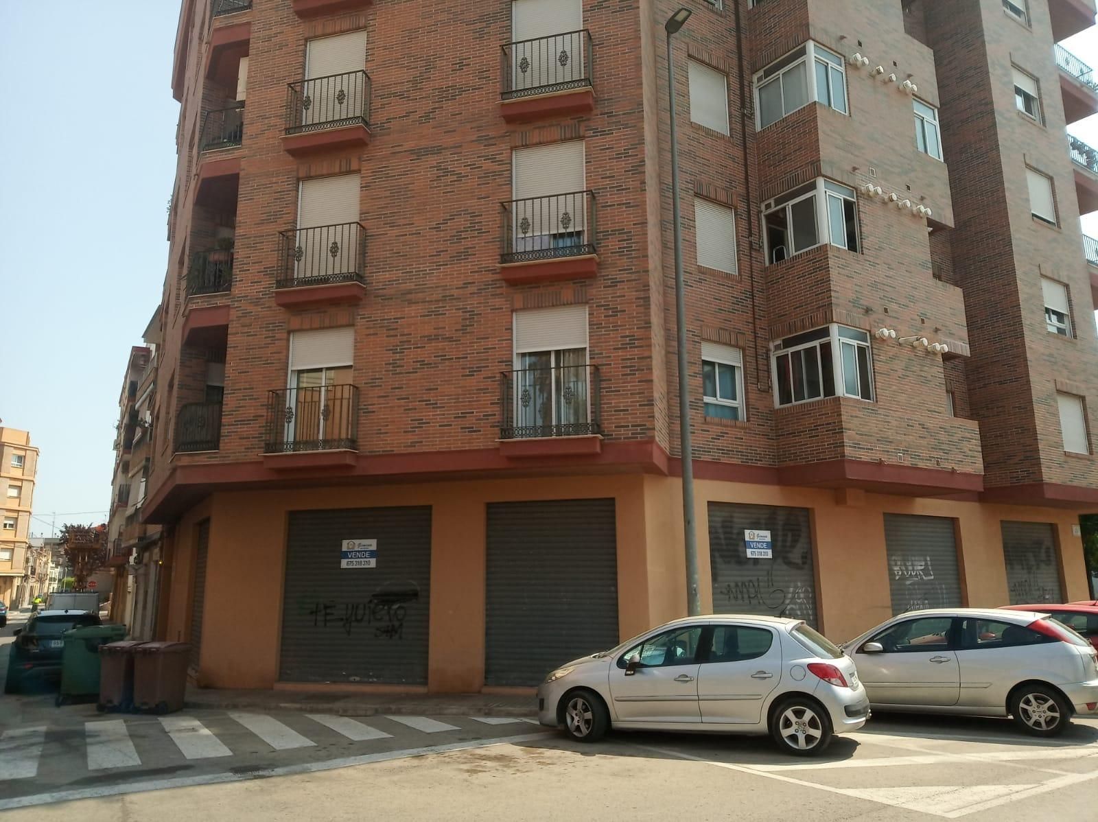 Vista exterior de Local en venta en Almàssera