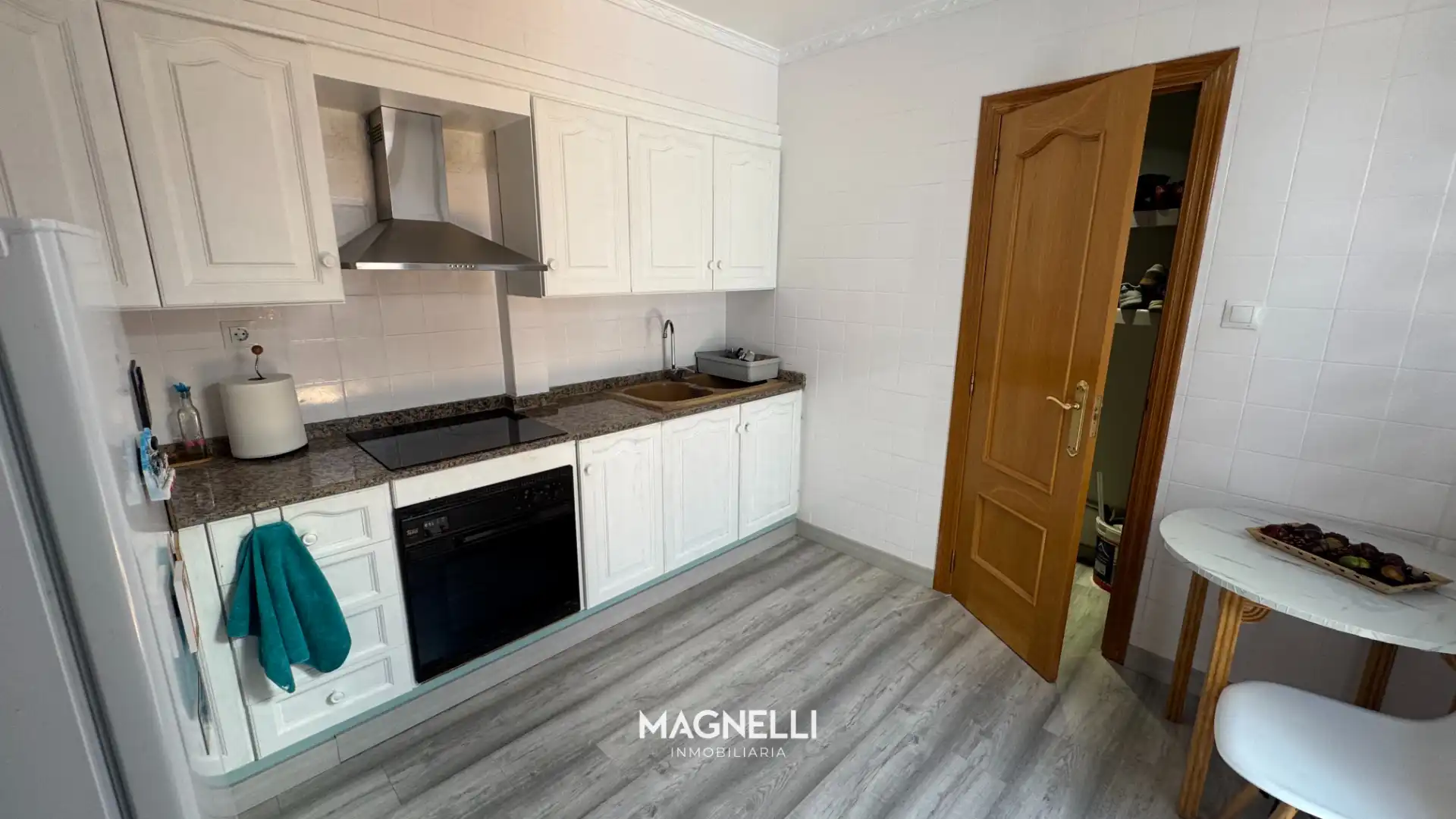 Cocina de Piso en venta en Elda con Aire acondicionado y Amueblado