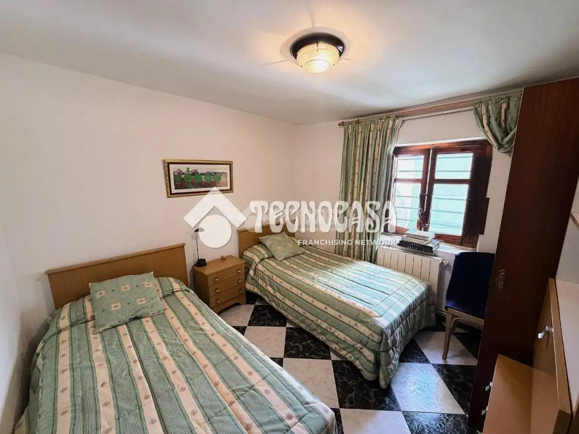 Casa adosada en venta en Campillo de Altobuey con Calefacción, Jardín privado y Terraza