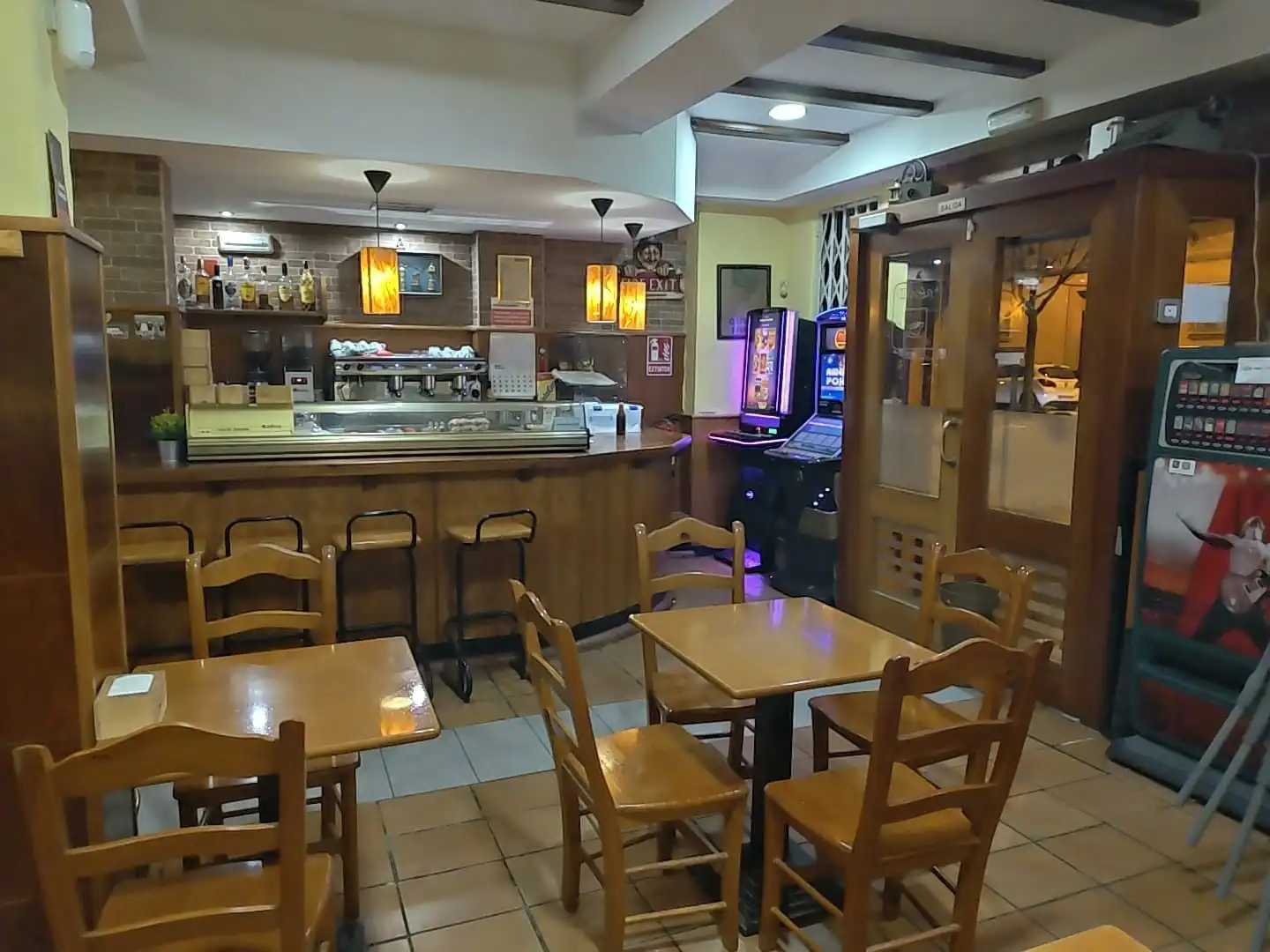 Geschaftsraum zum Verkauf in  Valencia Capital mit Klimaanlage, Möbliert und Alarm