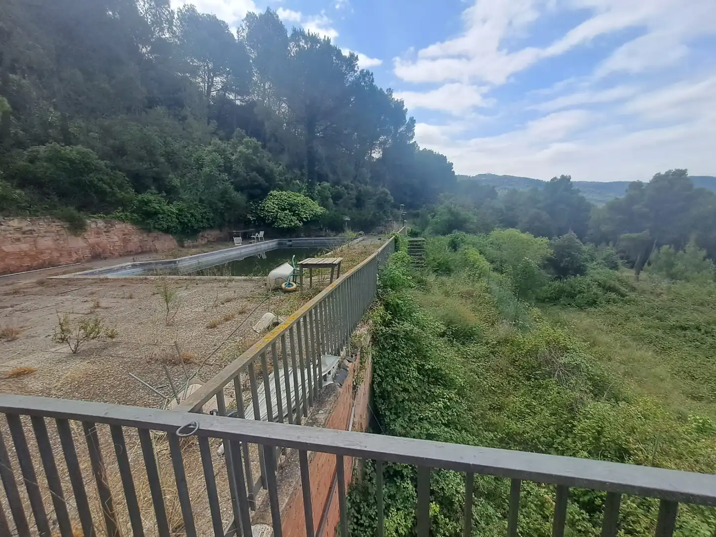 Außenansicht von Haus oder Chalet zum Verkauf in Sant Feliu de Codines mit Klimaanlage, Heizung und Privatgarten