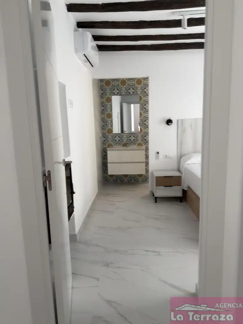 Habitación de Apartamento de alquiler en Estepona con Aire acondicionado