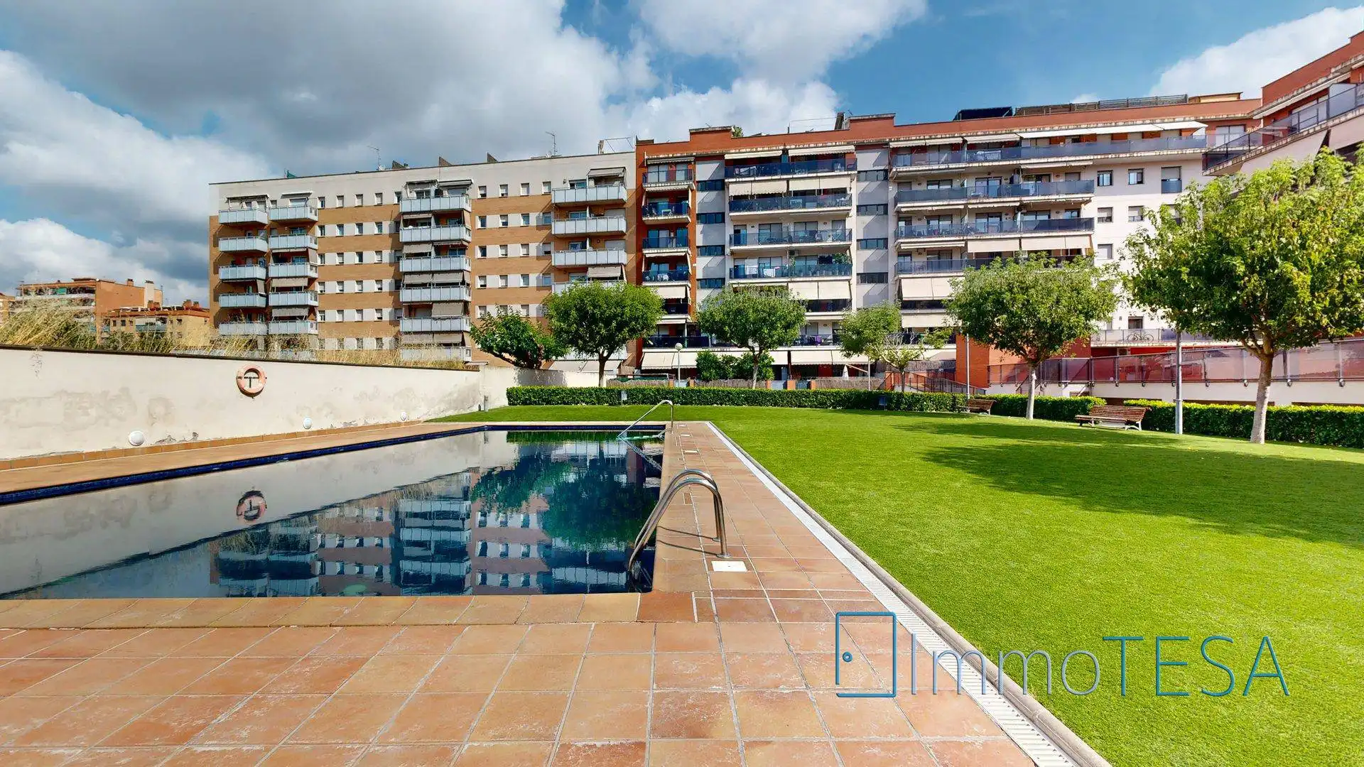 Piscina de Àtic en venda en Barberà del Vallès amb Aire condicionat, Calefacció i Parquet