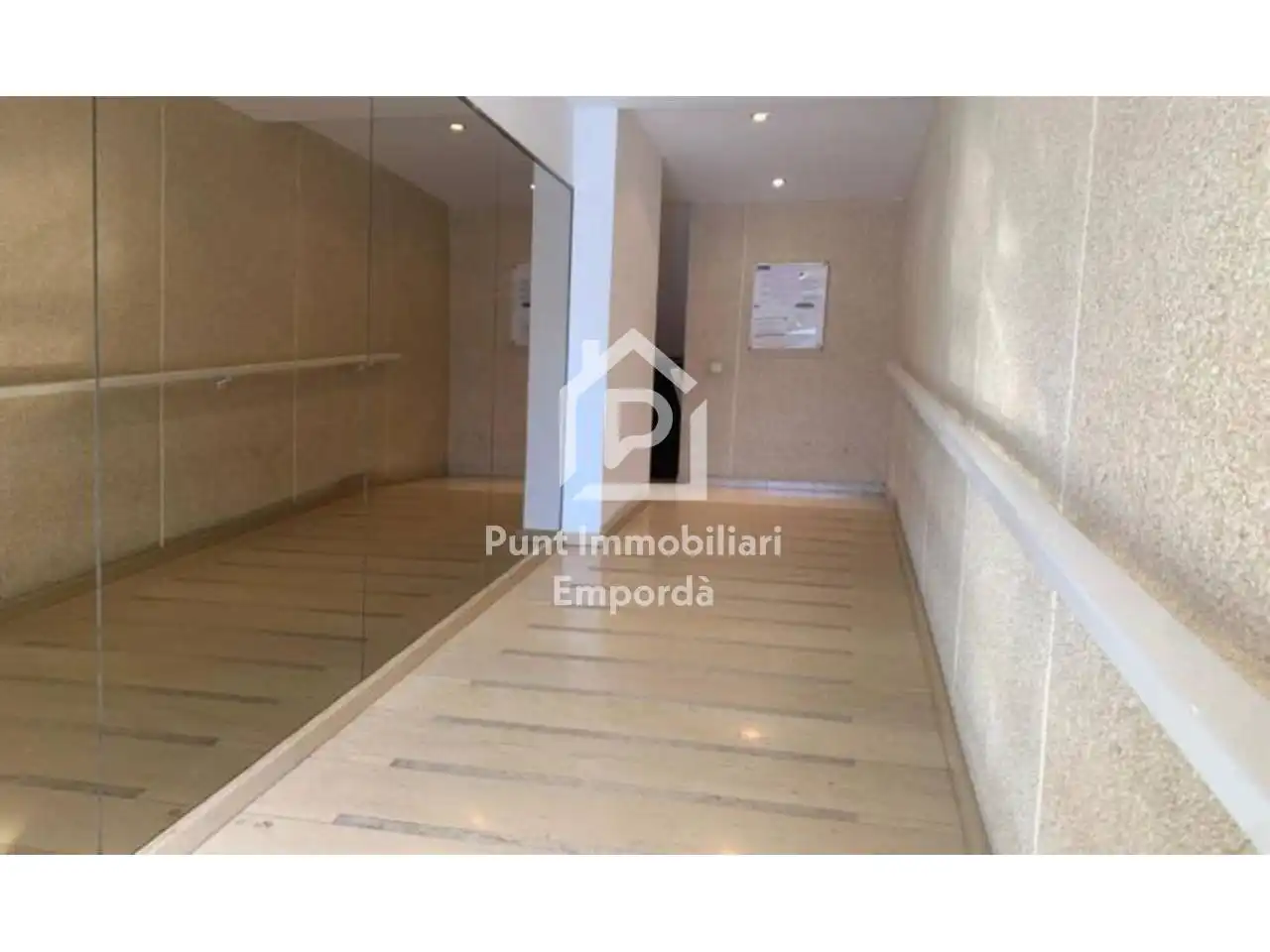 Apartment mit Terrasse zum Verkauf in Calle Mercè Rodoreda, imagen 26