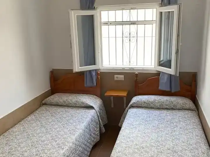 Dormitori de Casa adosada en venda en Vejer de la Frontera amb Jardí privat, Traster i Moblat
